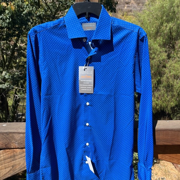 Perry Ellis Men's Blue Polka Dot Button Down Shirt - Picture 1 of 2